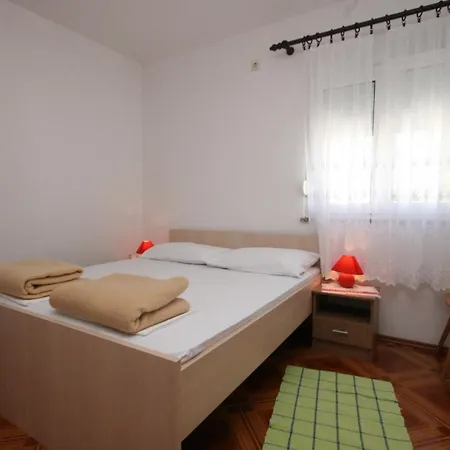 Pag 6311c * Pag Town